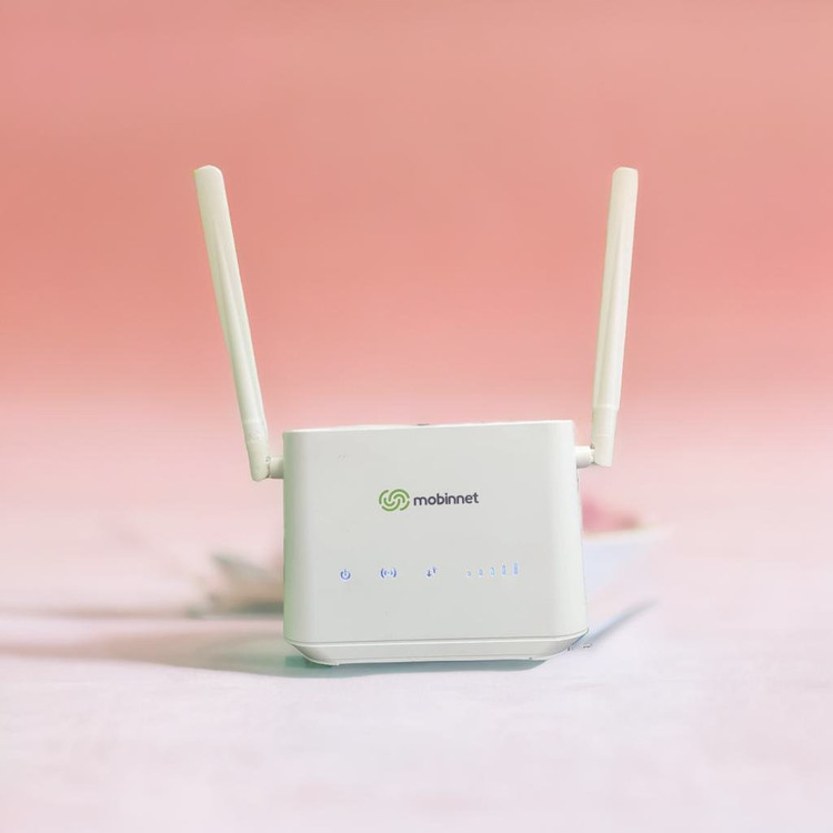 مودم LTE مبین نت مدل MN4200 به همراه ۳۰ گیگ اینترنت سه ماهه و سیم کارت مبین نت
